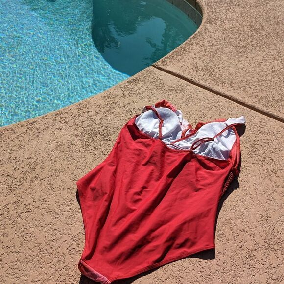 Women's marble red/white one-piece swimsuit - Picture 14 of 16